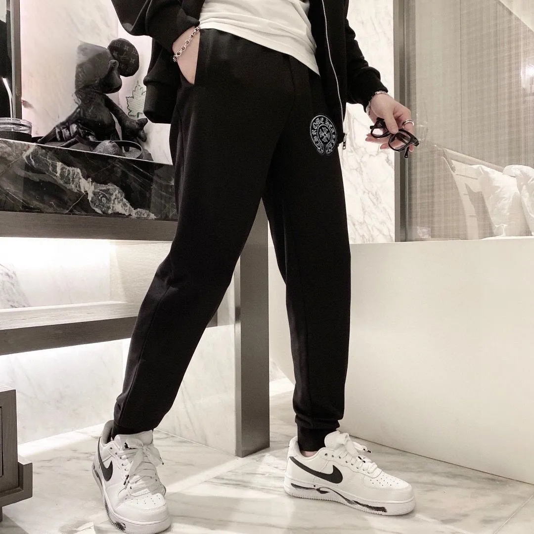 🅿️420 direct batch [ChampionHearts] (Fat Man Gospel) hot-selling suit is coming. Focus on the original version of the official website. 2025 new hot-selling cardigan sweater suit. The original order is the best. 🇭🇰The meticulous work of top designers. It has a fitting and perfect upper body effect. 100% natural high-quality Roman cotton, close-fitting comfort, noble and elegant! Original hardware embodies elegance and nobility! Counter size: M-5XL (maximum wear up to 220 pounds)